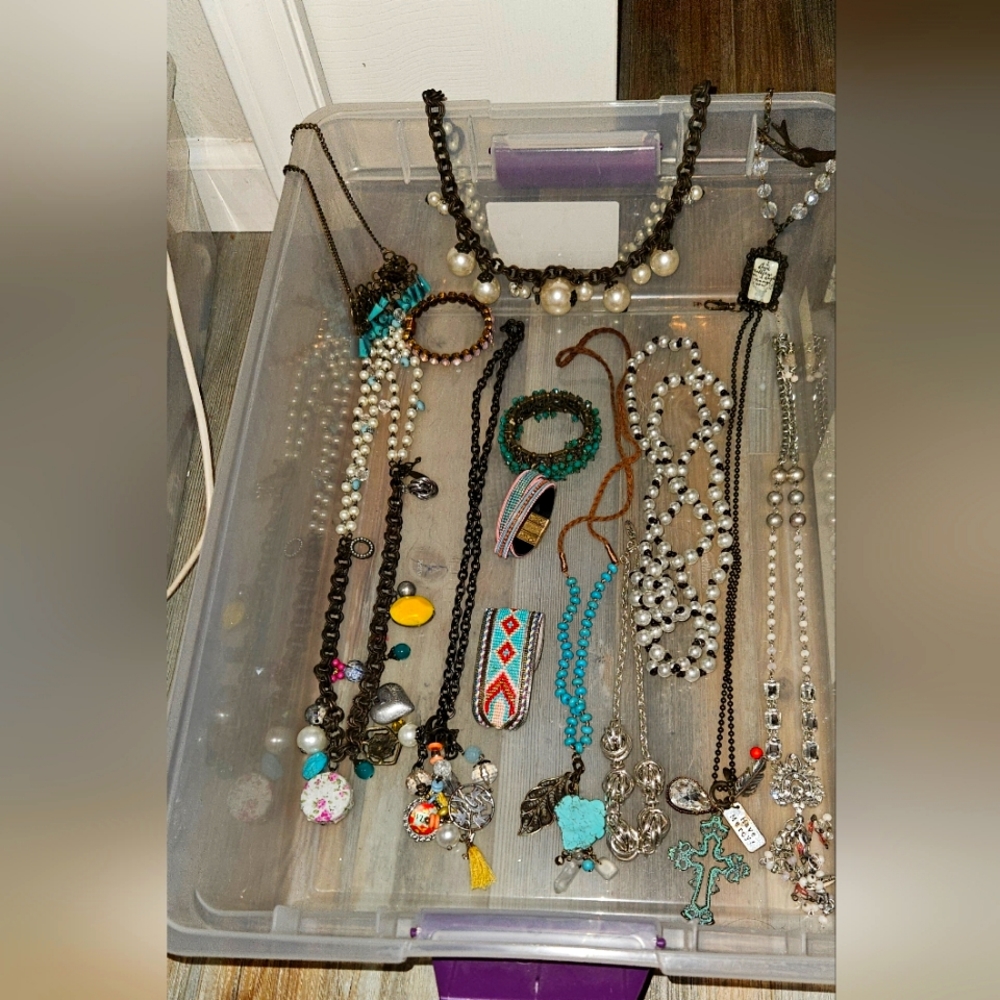 14 piece Plunder Jewelry Lot